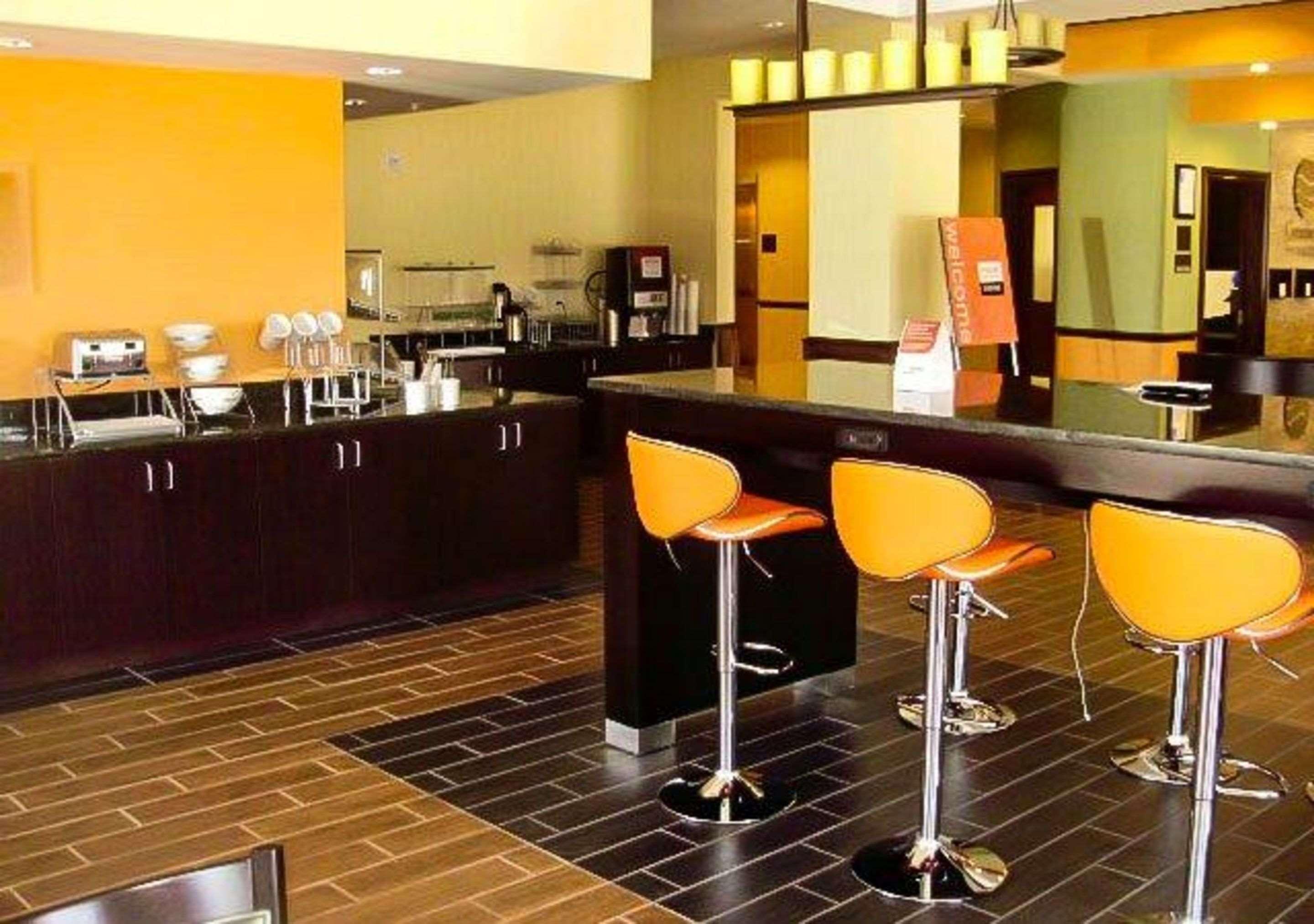 Comfort Inn & Suites Woodward Экстерьер фото
