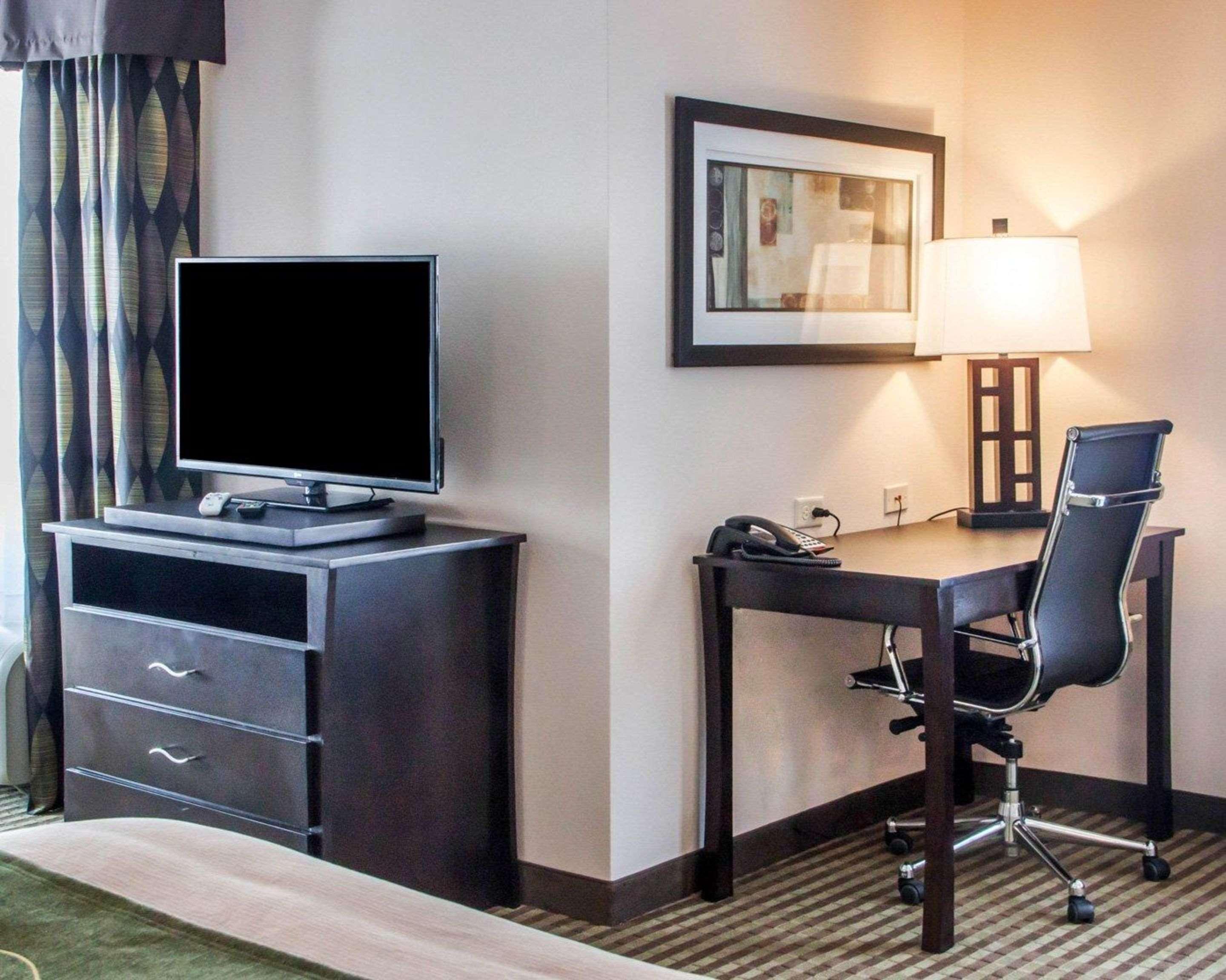 Comfort Inn & Suites Woodward Экстерьер фото
