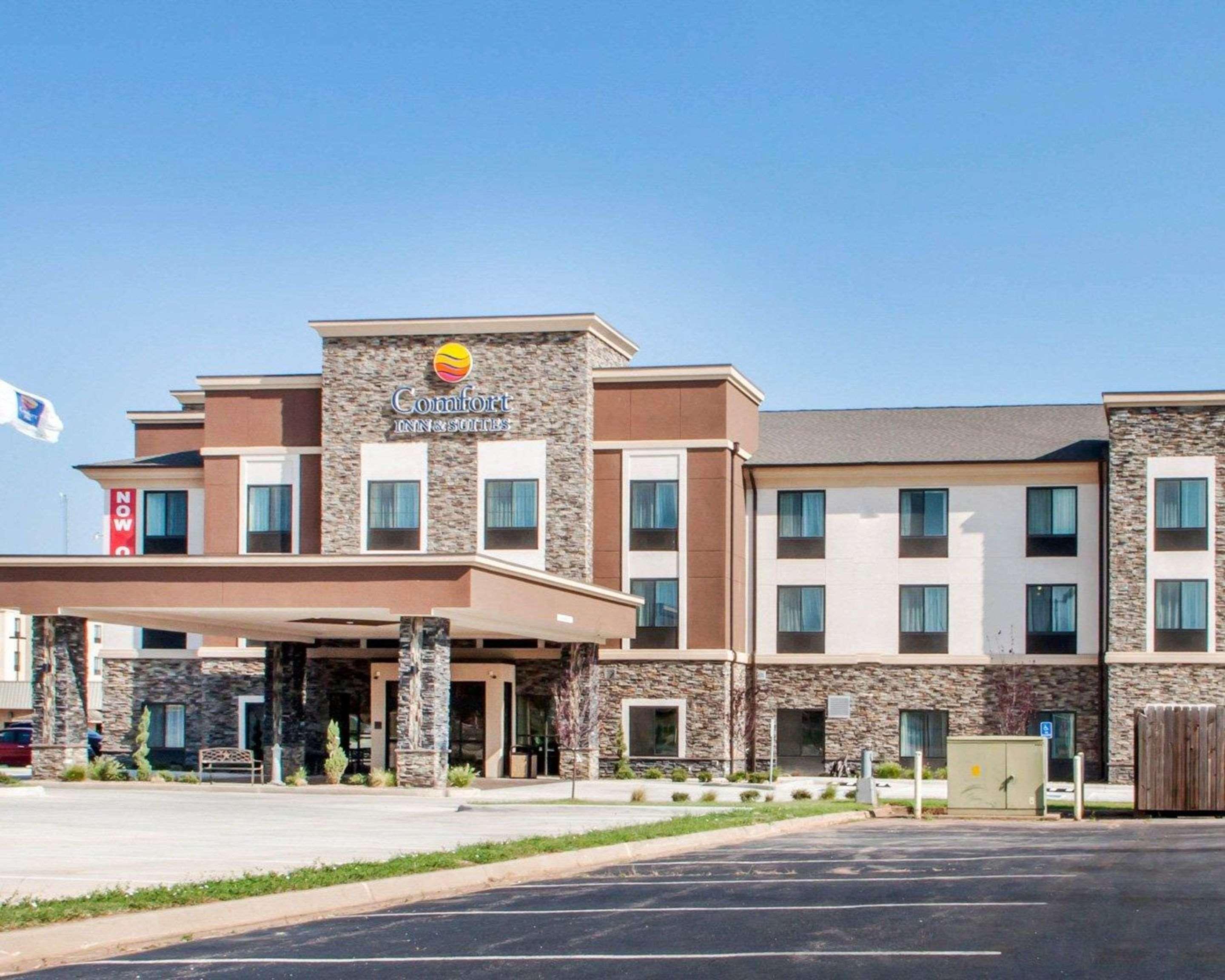 Comfort Inn & Suites Woodward Экстерьер фото